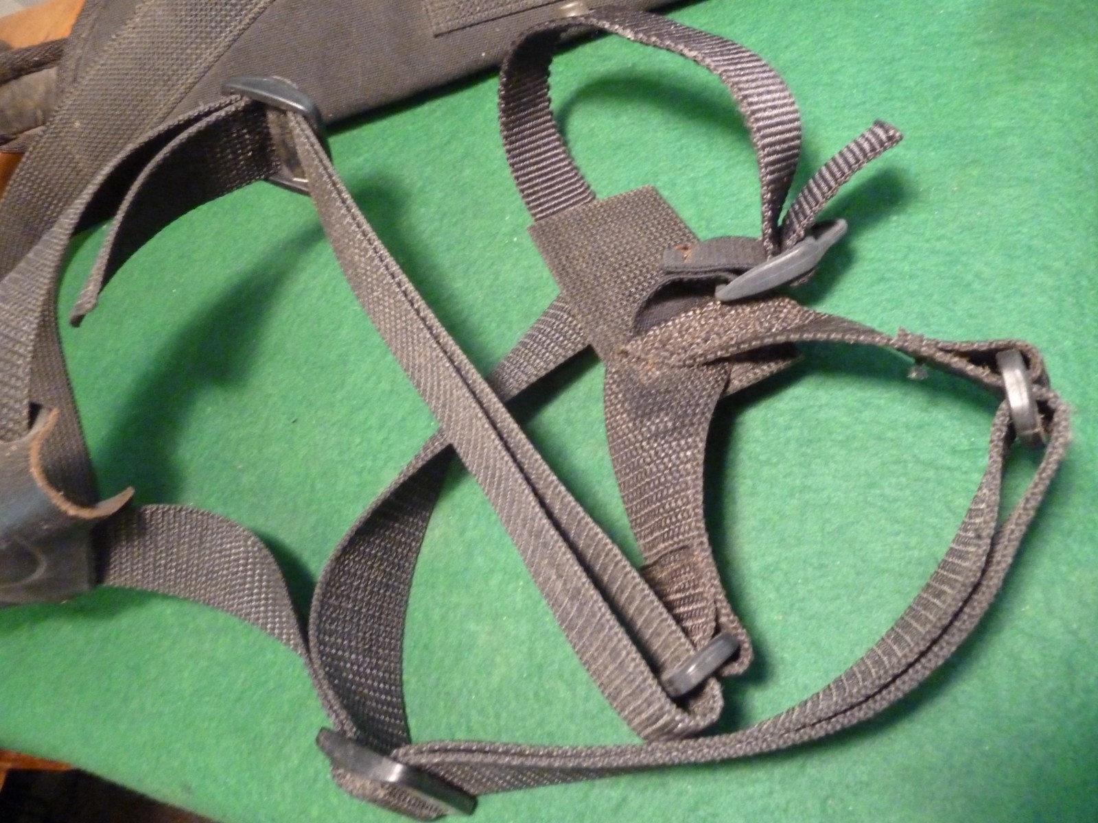 Uncle Mike's Bow Quiver - Used