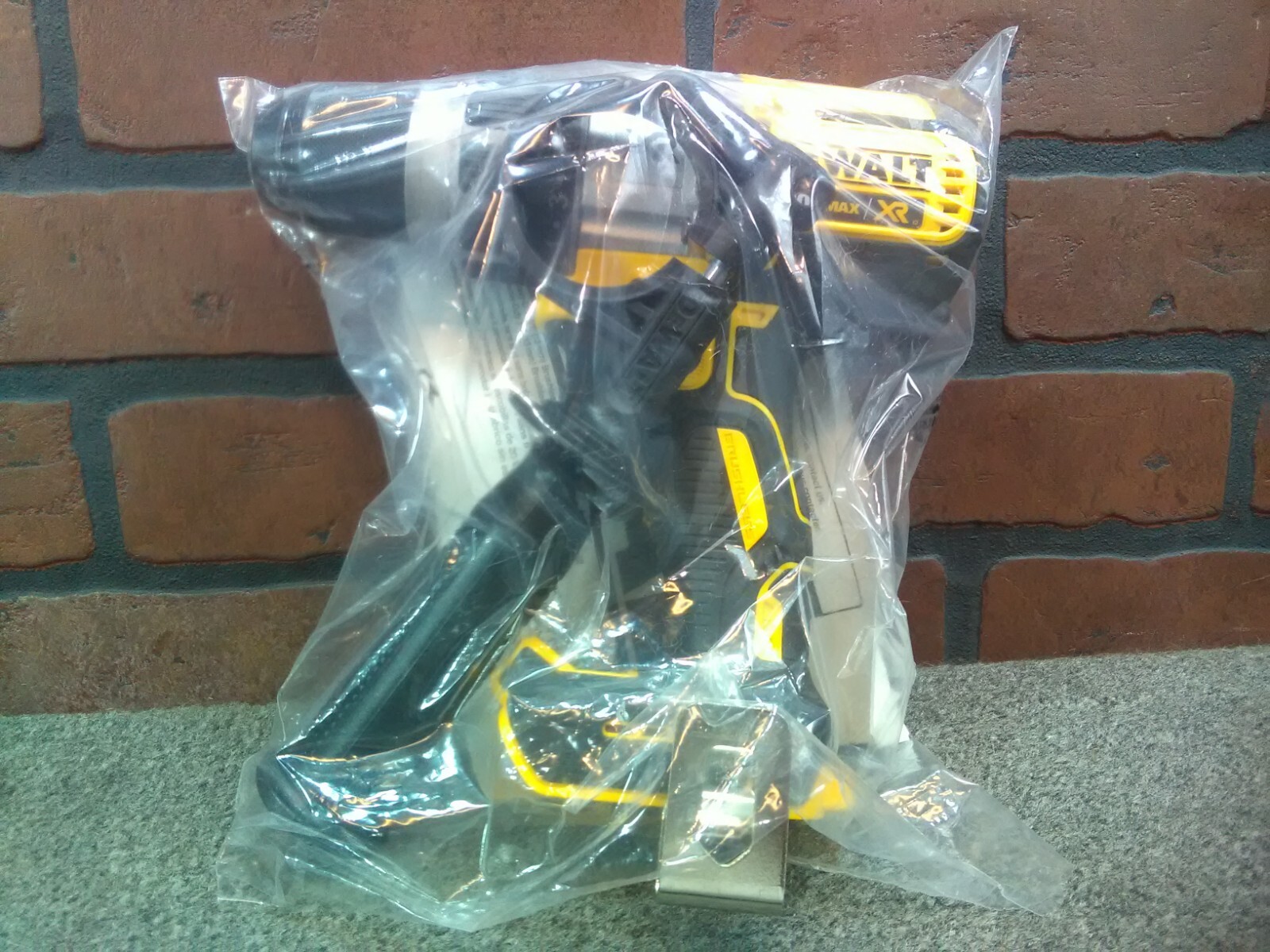 Dewalt 20V MAX XR DCD996 Brushless 3-Speed 1/2" Hammer Drill-***NEW*****
