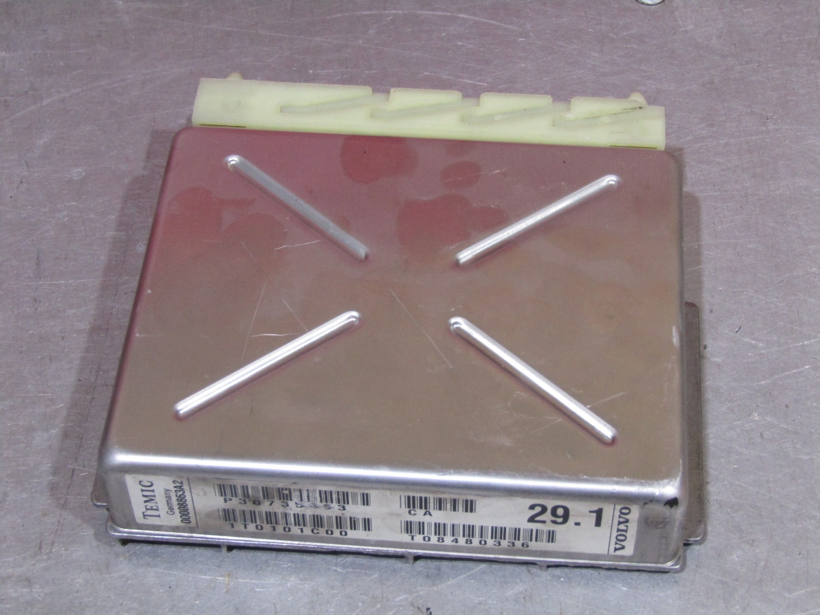 2005-2009 Volvo S60 OEM transmission control module (may require programming)