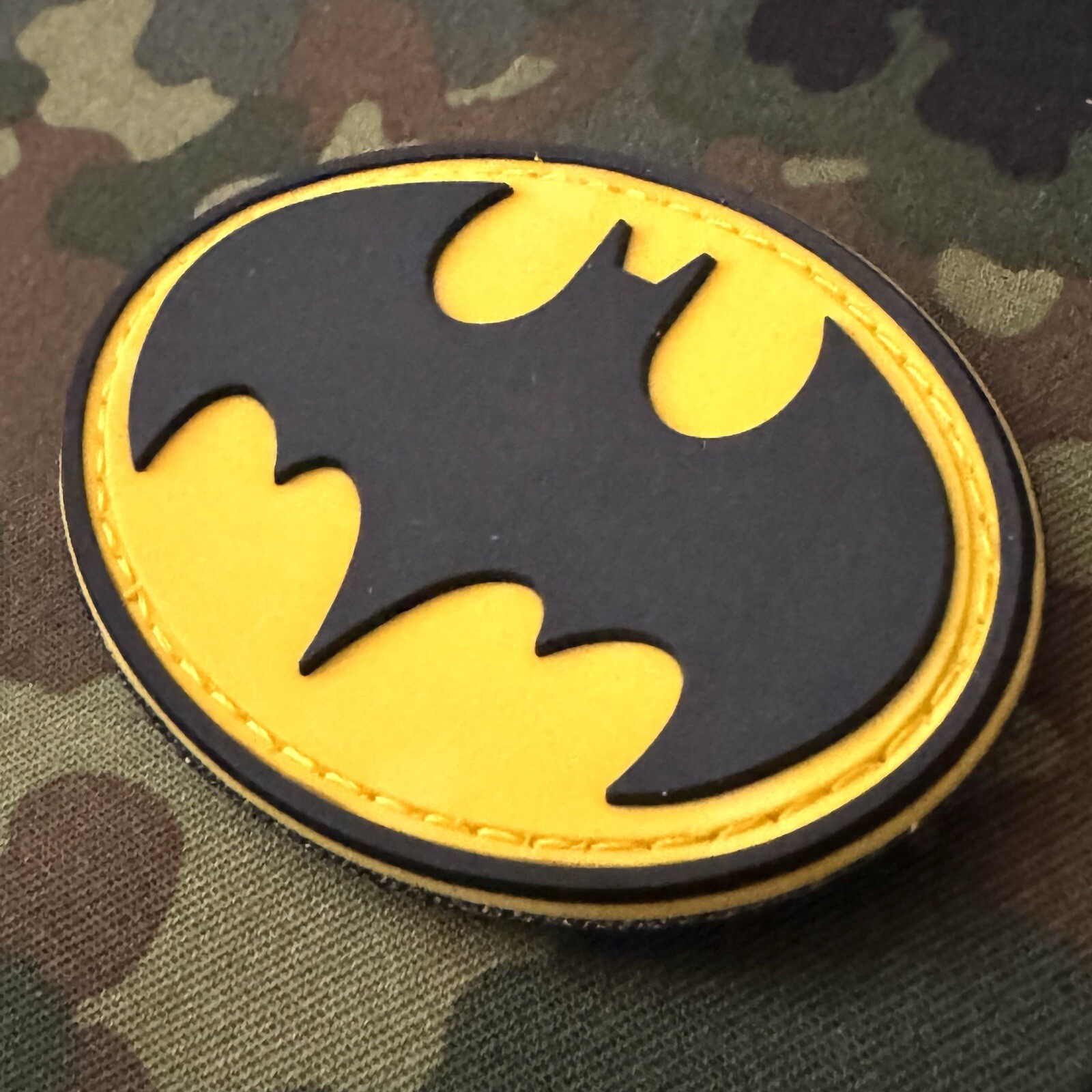 BATMAN SYMBOL LOGO PVC Morale Patch Hook Back TACTICAL MILITARY DC COMICS YLW