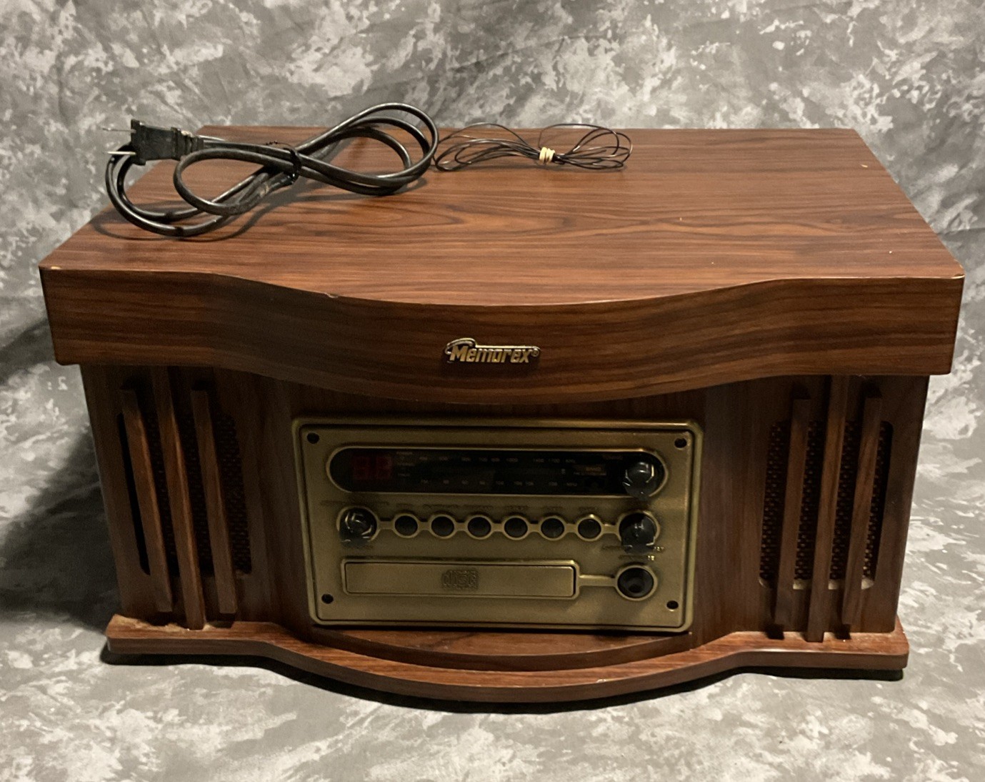 VTG Memorex Record Player Style Radio ,CD tape Turntable Recordable Mahogany