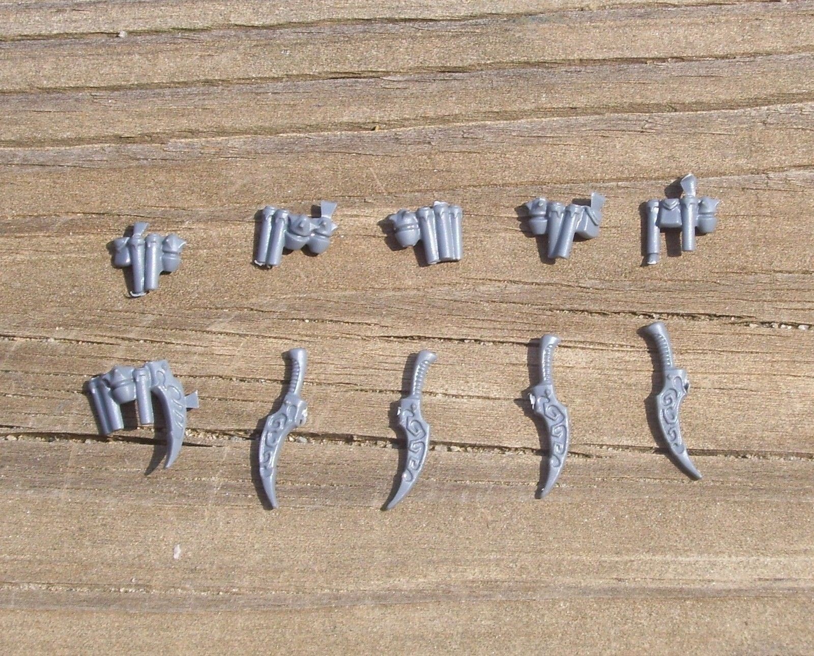 40K Drukhari Scourges Ammo Belt & Knives Bits 10 Bitz
