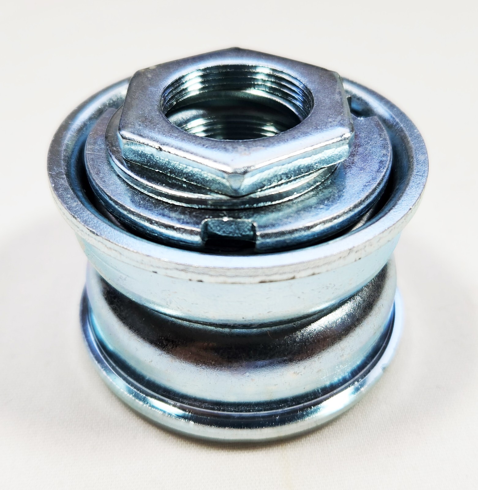 American 1PC Crank Bottom Bracket Set Cups / Bearings