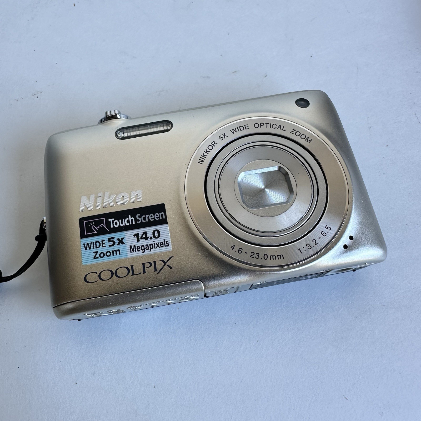 Nikon Coolpix S4100 14MP Digital Camera Silver Touchscreen Charger Case Tested
