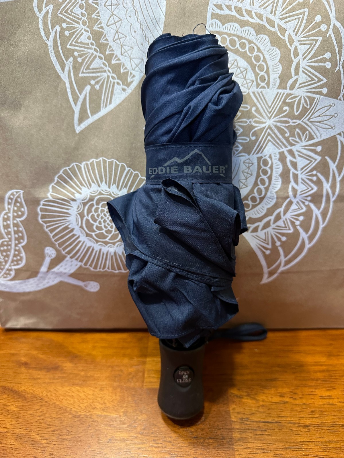 Eddie Bauer Blue Rubber Handle  Auto Compact Travel Umbrella VINTAGE