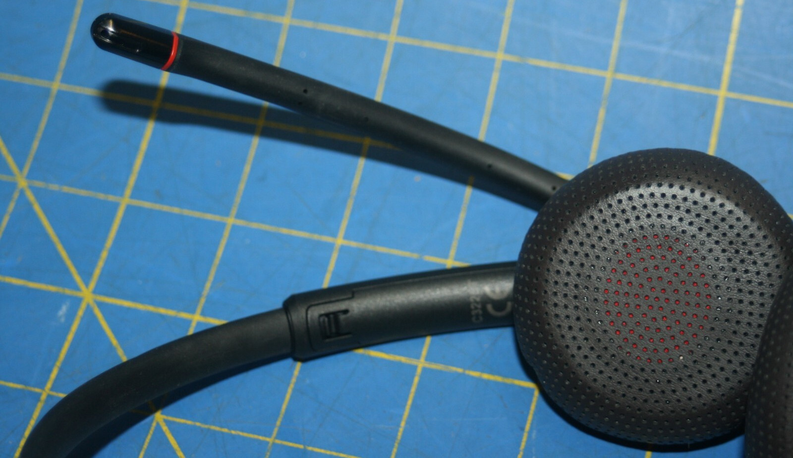 Plantronics C3225T Wired Headset w/ Adjustable Mic In-Line Controller USB, C3200