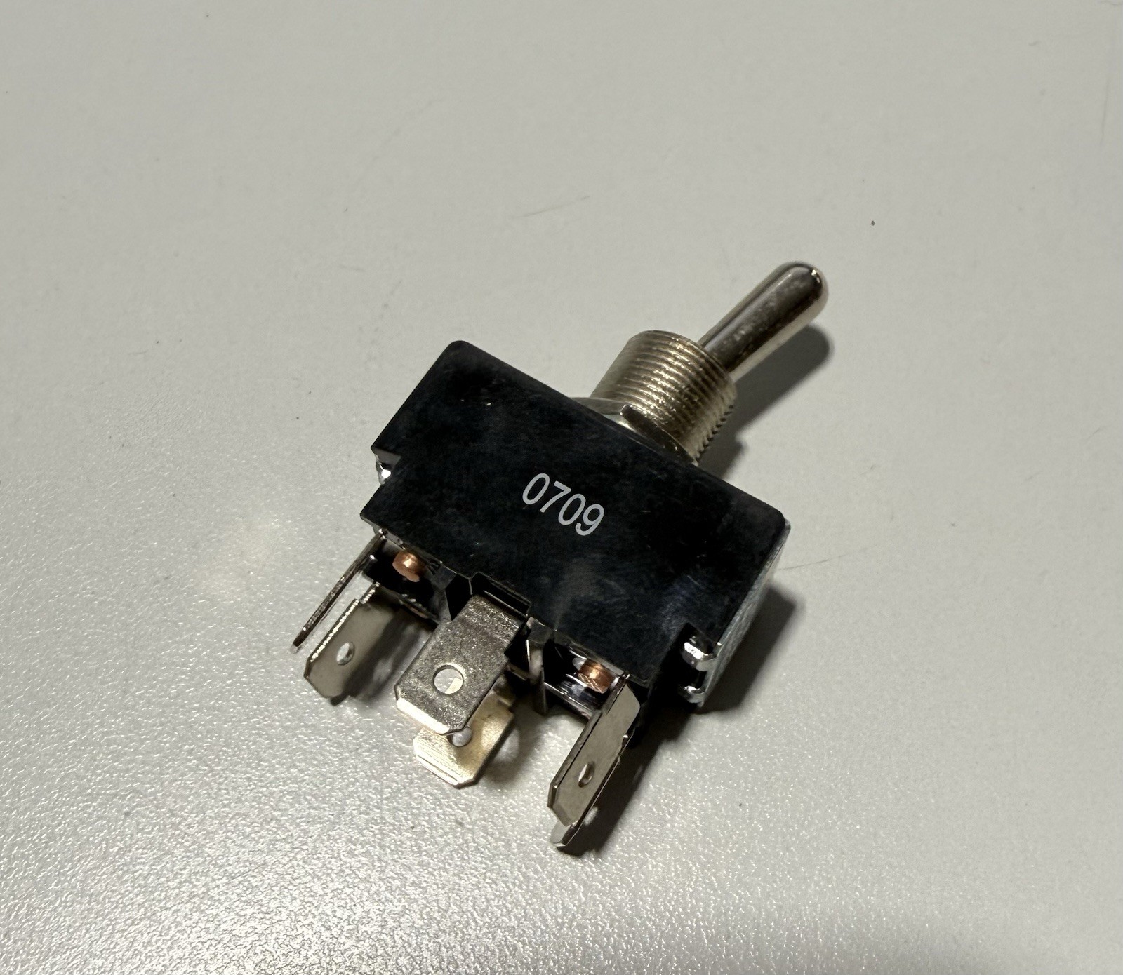 *12 QTY* Del 730028 Toggle Switch 20A 125VAC *NEW OLD STOCK*