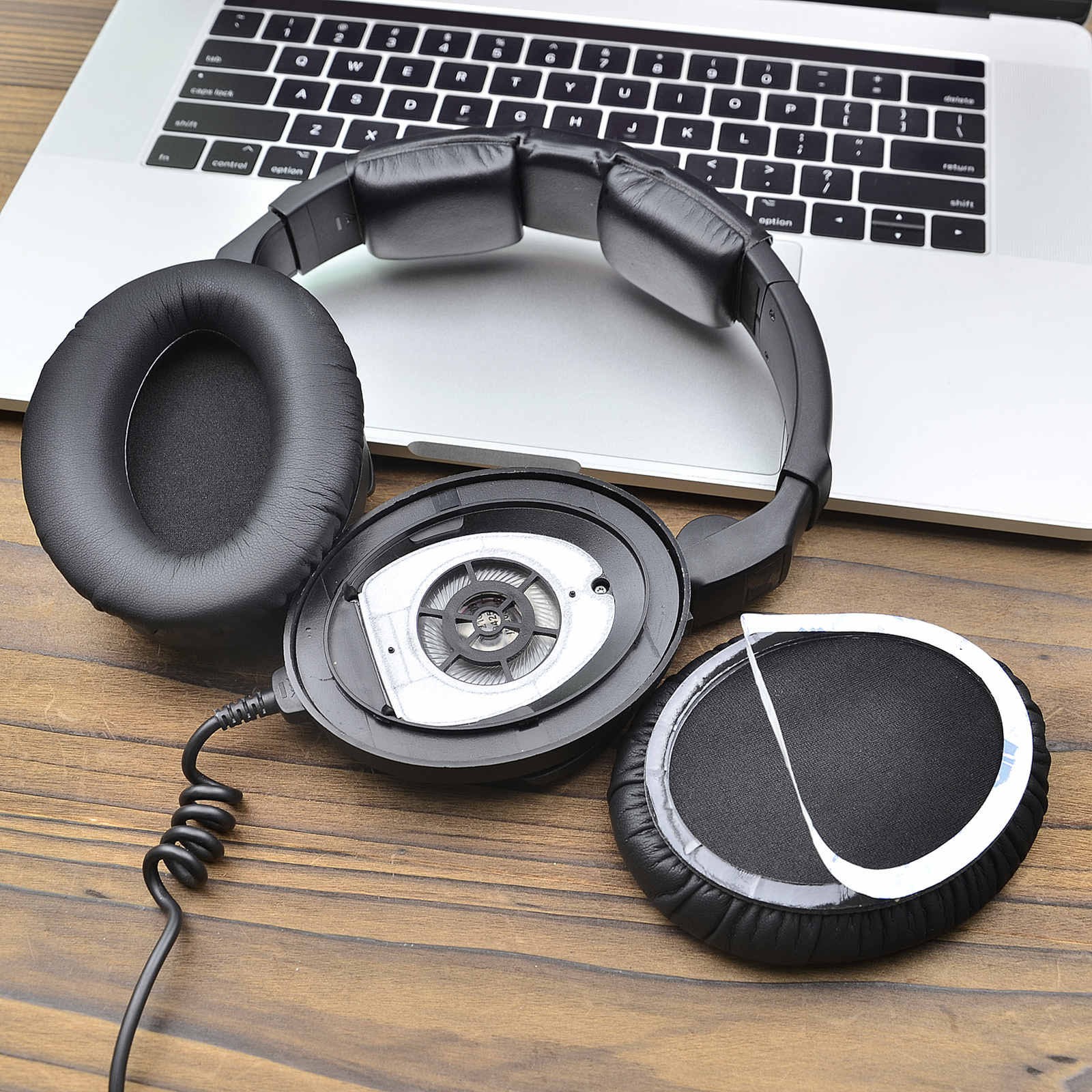 For Sennheiser HD 300 PRO - Replacement Ear Cushions Black Memory Foam Pair