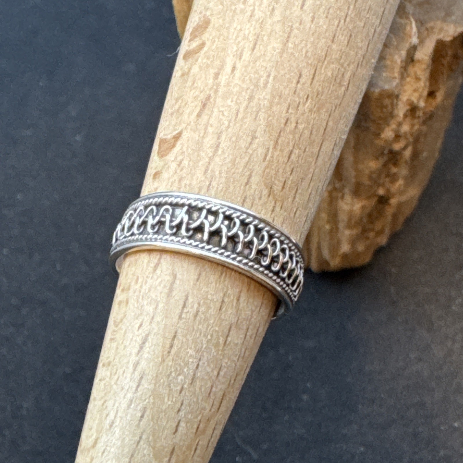 .925 Sterling Silver Patterned Cuff Toe Ring