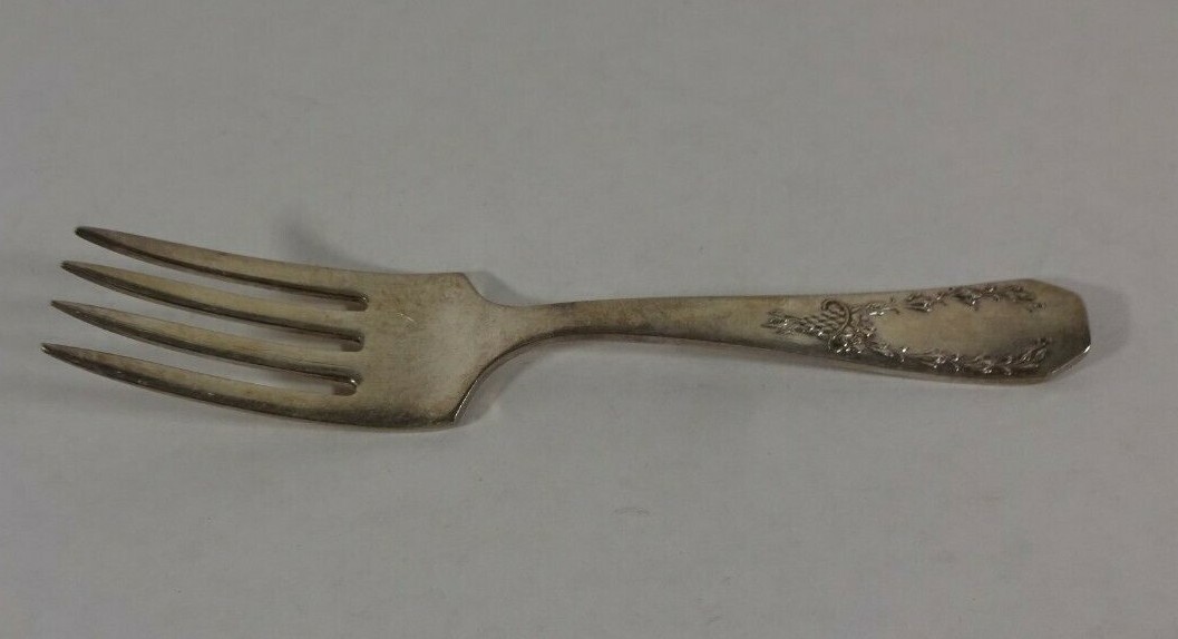 1914 Carolina Holmes and Edwards Silverplate Youth Fork 4 1/2" Mono TB USA