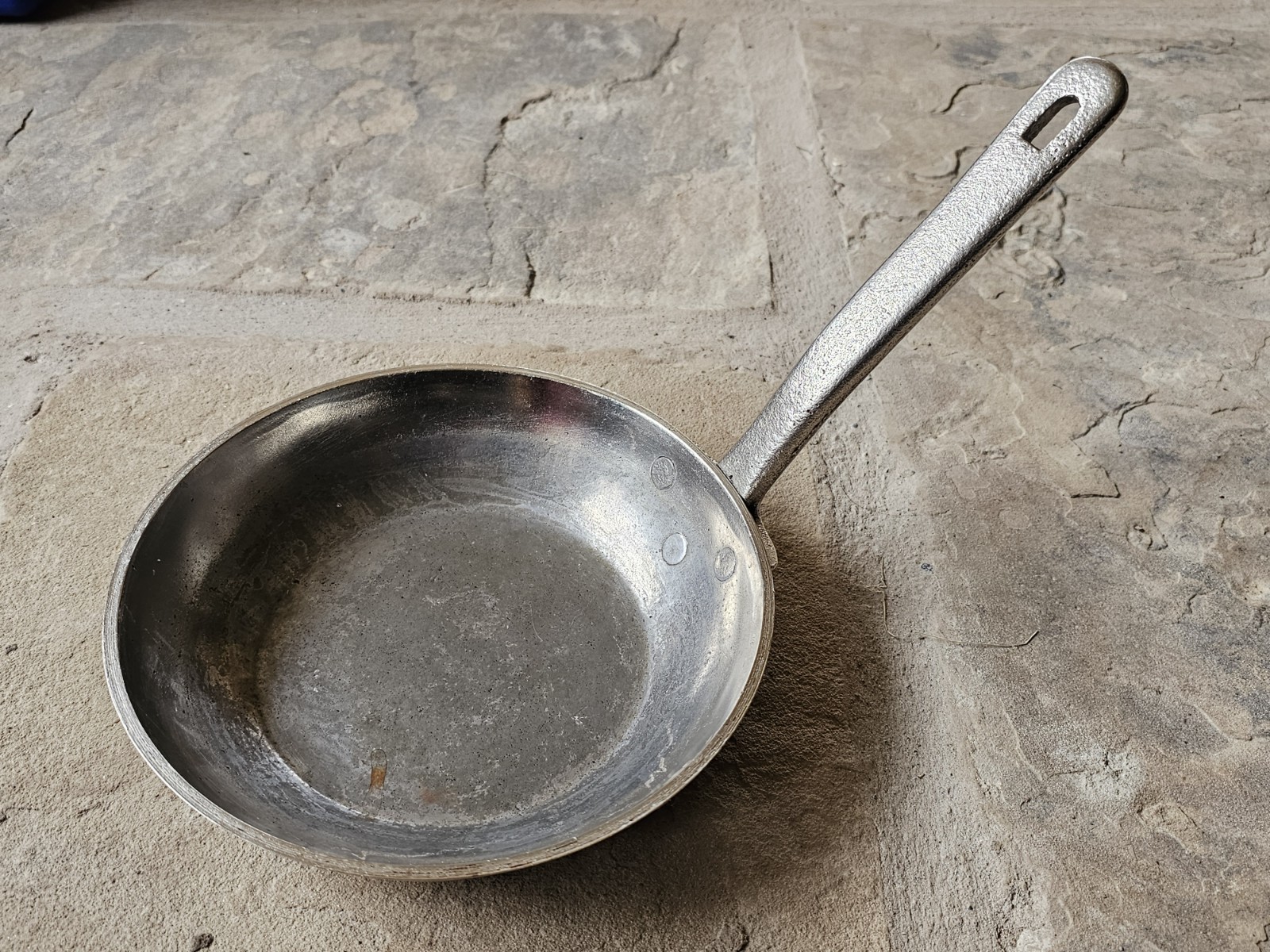 J&E Fellow British Military Field Heavy  Cooking 8" Pan 1965