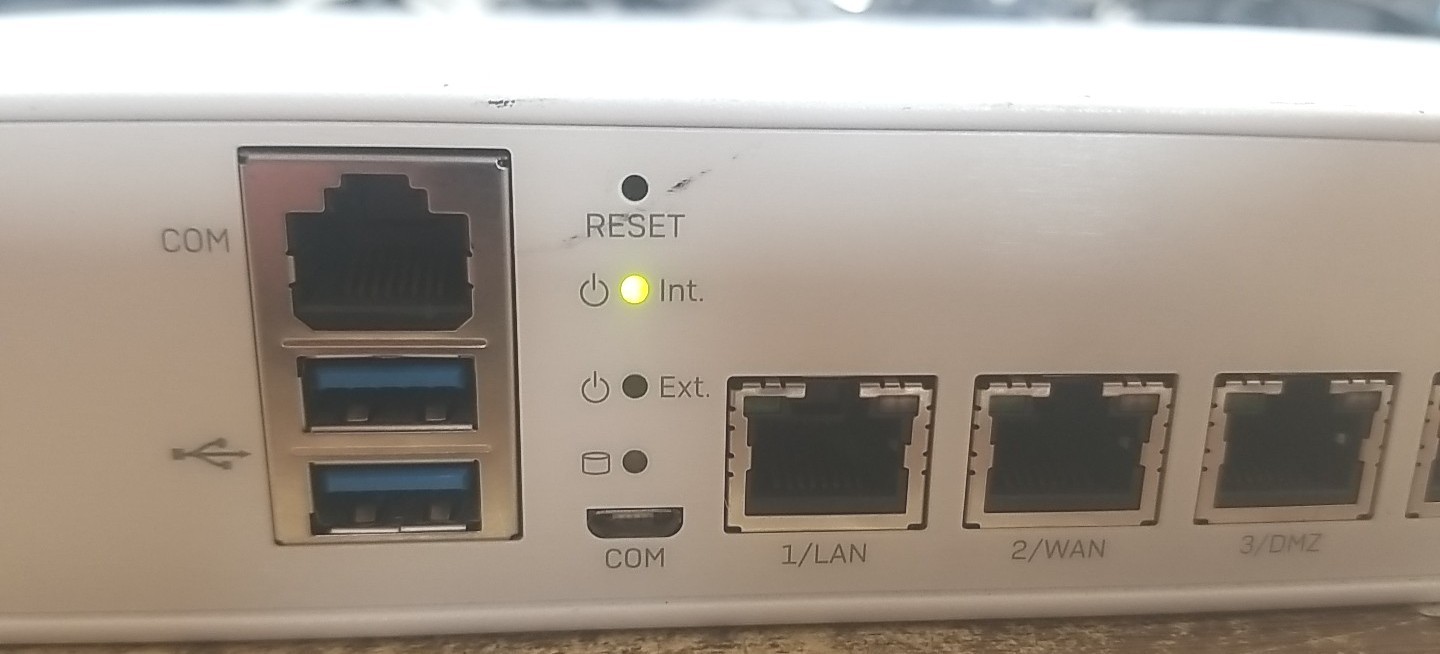 Sophos XG 230 Rev2 Firewall Security Appliance. *READ⬇️*