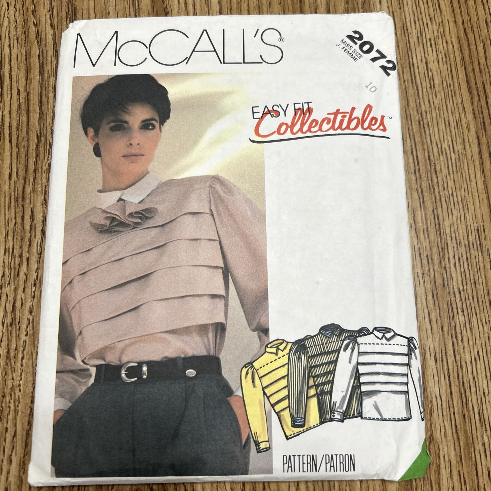 McCall's 2072 Size 10 Misses Easy Fit Collectibles Vintage UNCUT New