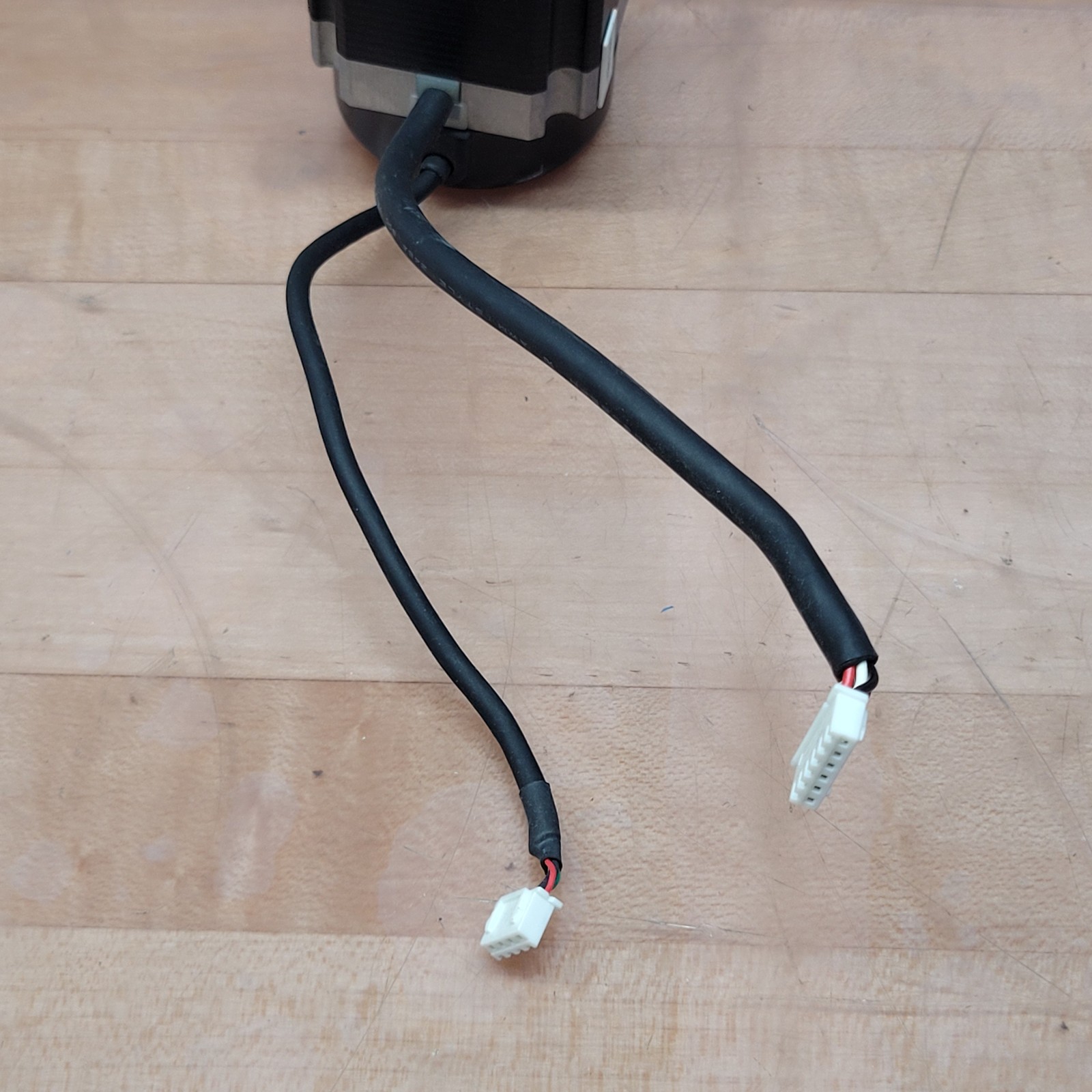 TS3643N9 Step Motor Encoder, 2.3V, 3A, 200S/R, 200C/T - USED