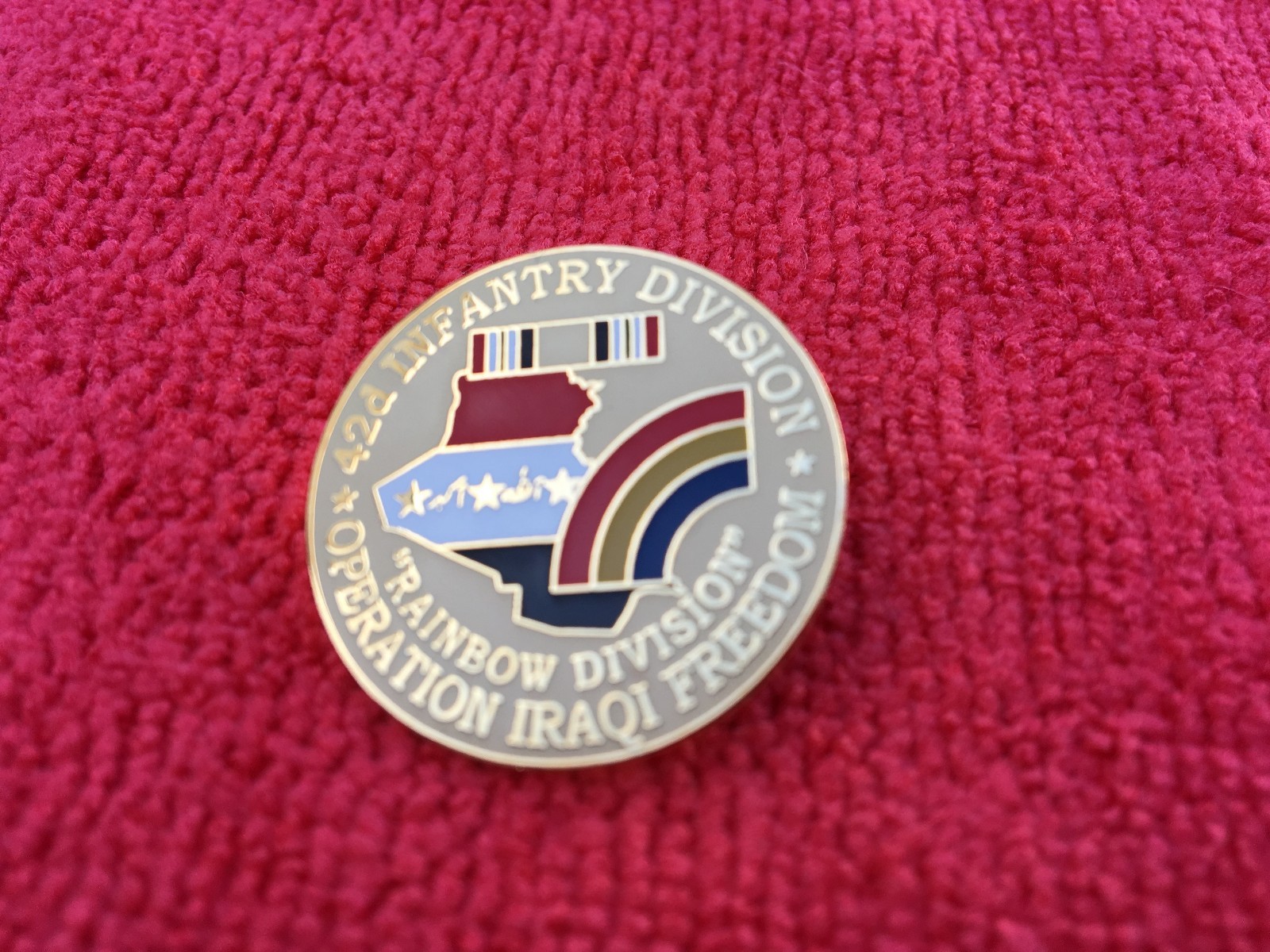 42ND INFANTRY DIVISION "RAINBOW DIVISION" IRAQI FREEDOM HAT PIN
