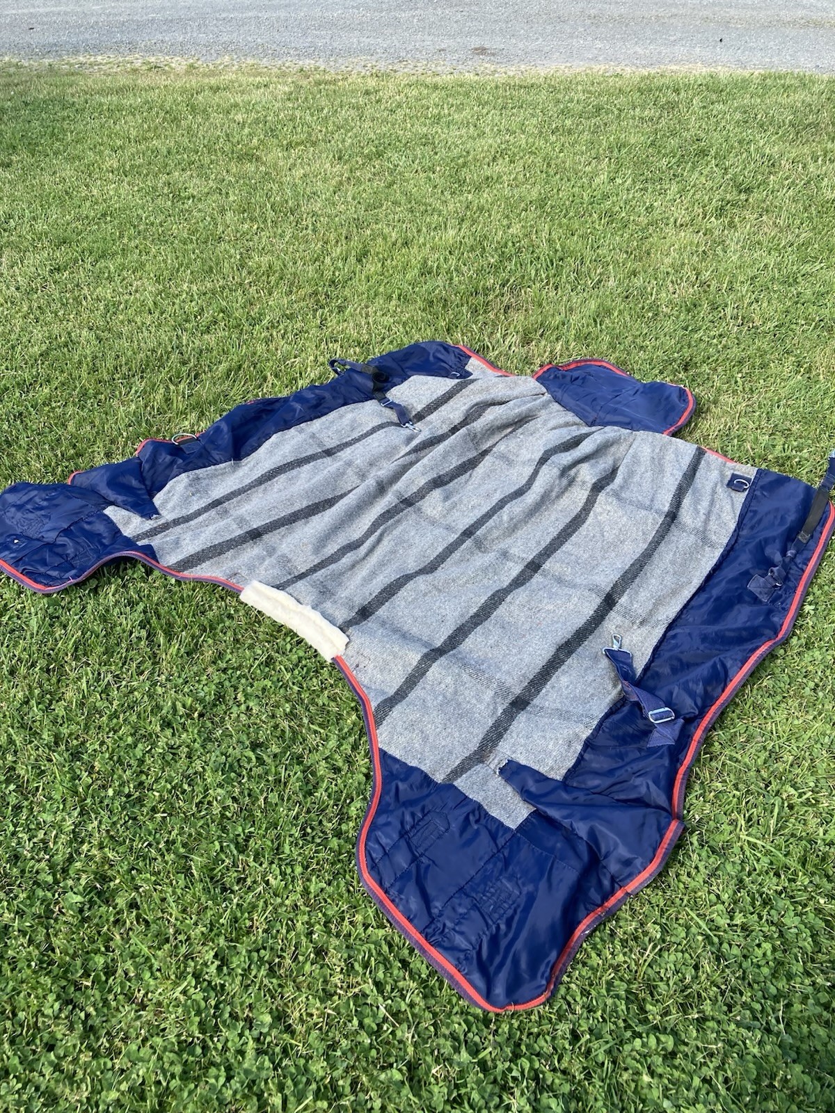 57” Kensington All Around Horse Blanket