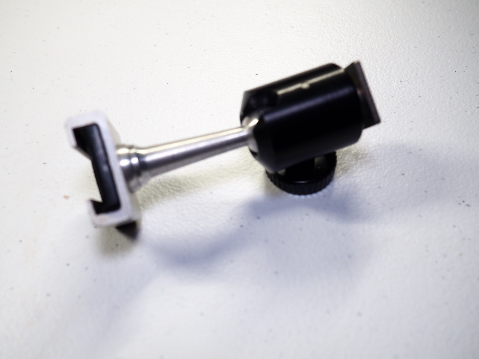 Ball and Socket Flash Lifter
