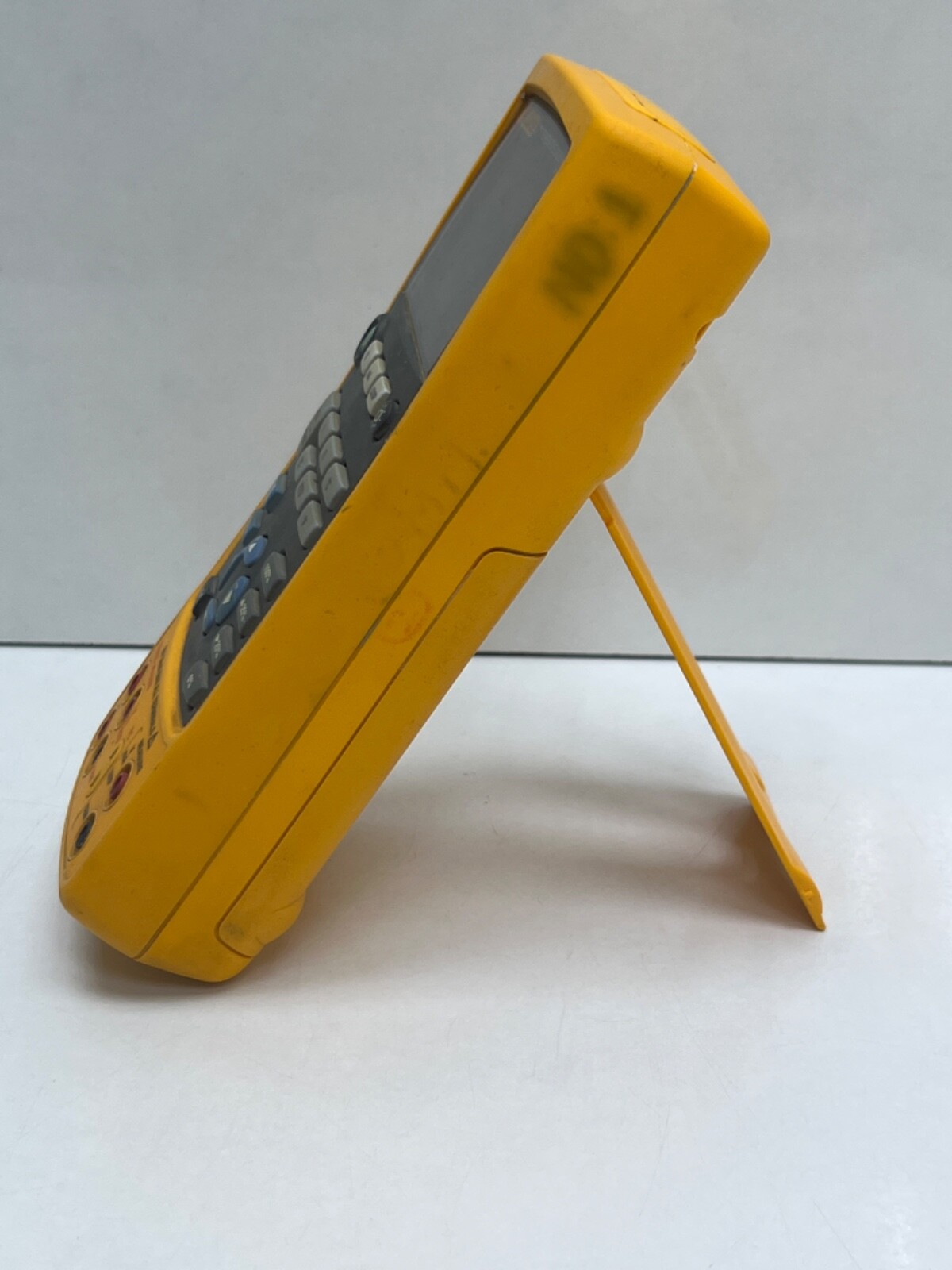 Fluke 724 Process and Temperature Calibrator
