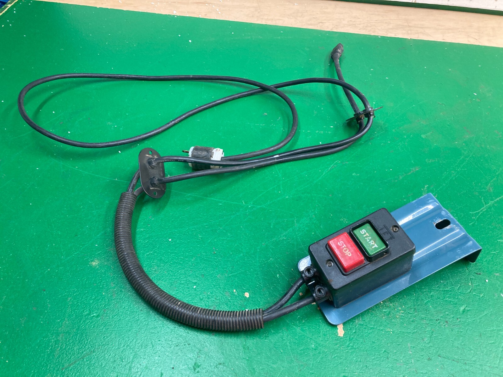 CRACKED - Delta or JET Table Saw ON/OFF switch 34-441 JWTS-10 etc