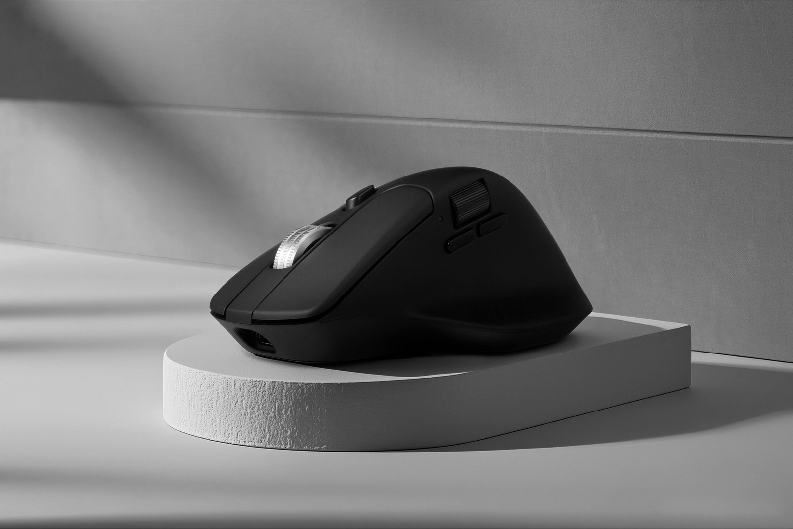 Keychron - M6 Ergonomic Wired & Wireless Laser Mouse w/ Macro Button & Fast-S...