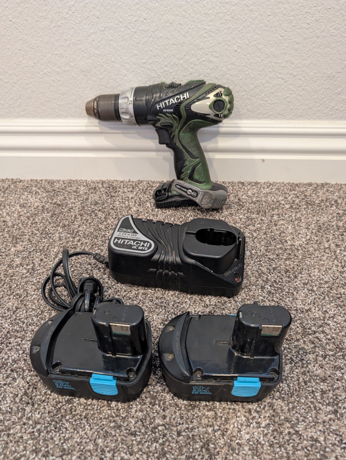 Hitachi DS18DMR 18V Cordless 1/2 Hammer Drill Driver +CHARGER+ 2 BATTERIES