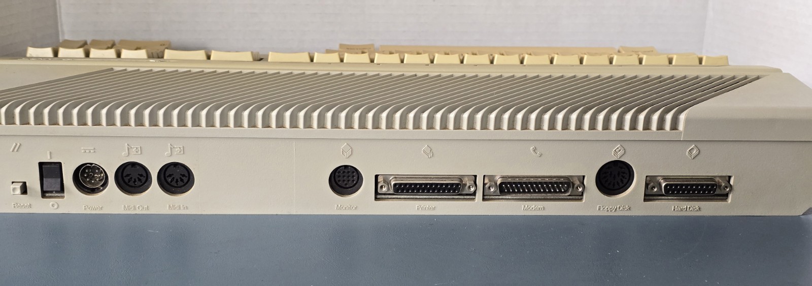 Vintage Atari 520ST Computer (1985) – Untested – For Repair or Parts Only