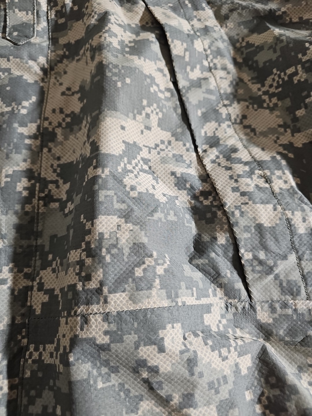 Dismounted FREE L6 Jacket ACU Size: Large Regular USGI DIGITAL CAMOUFLAGE (C5)