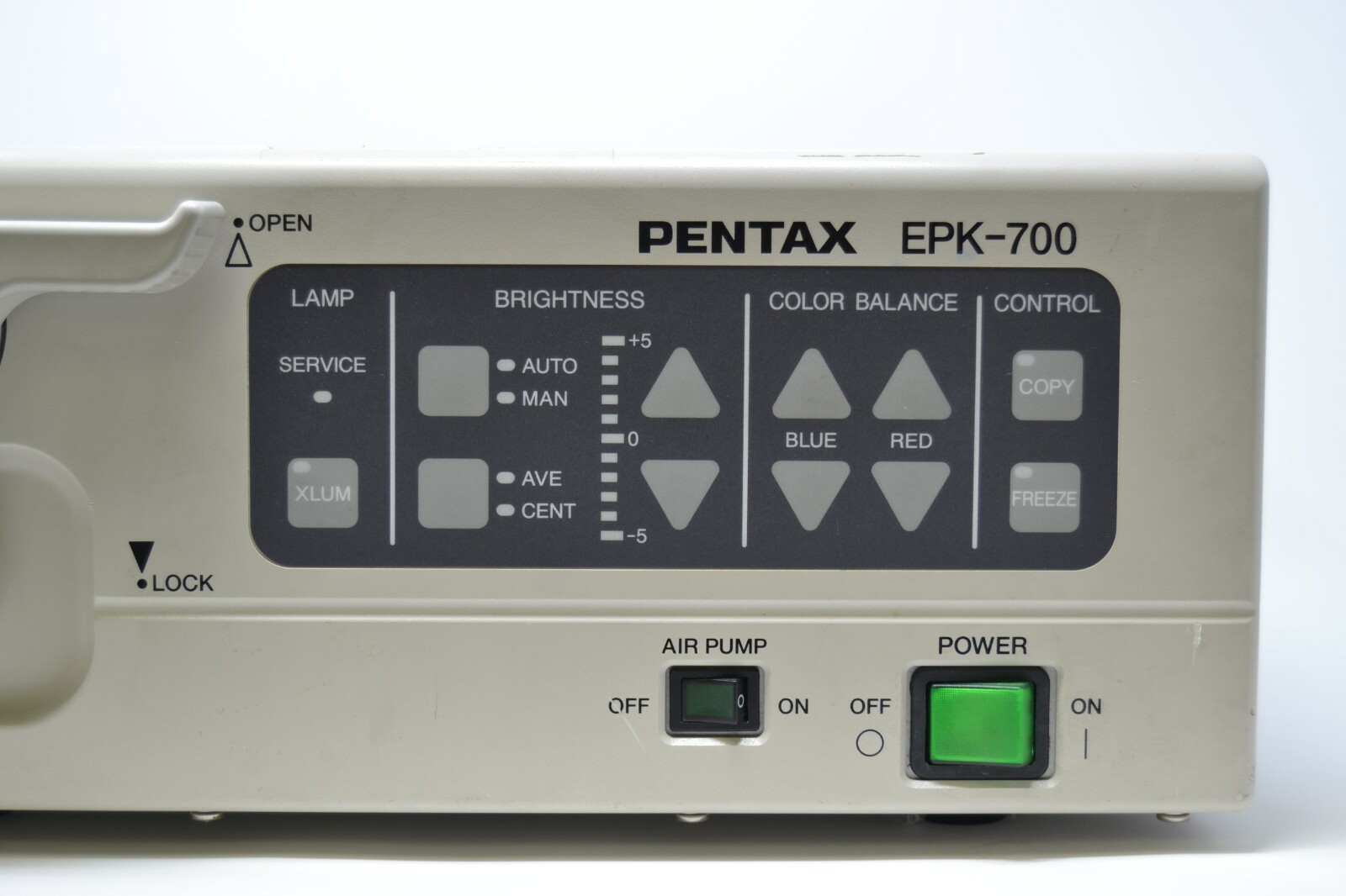 PENTAX EPK-700 VIDEO PROCESSOR LIGHT SOURCE WITH KEYBOARD - PAL