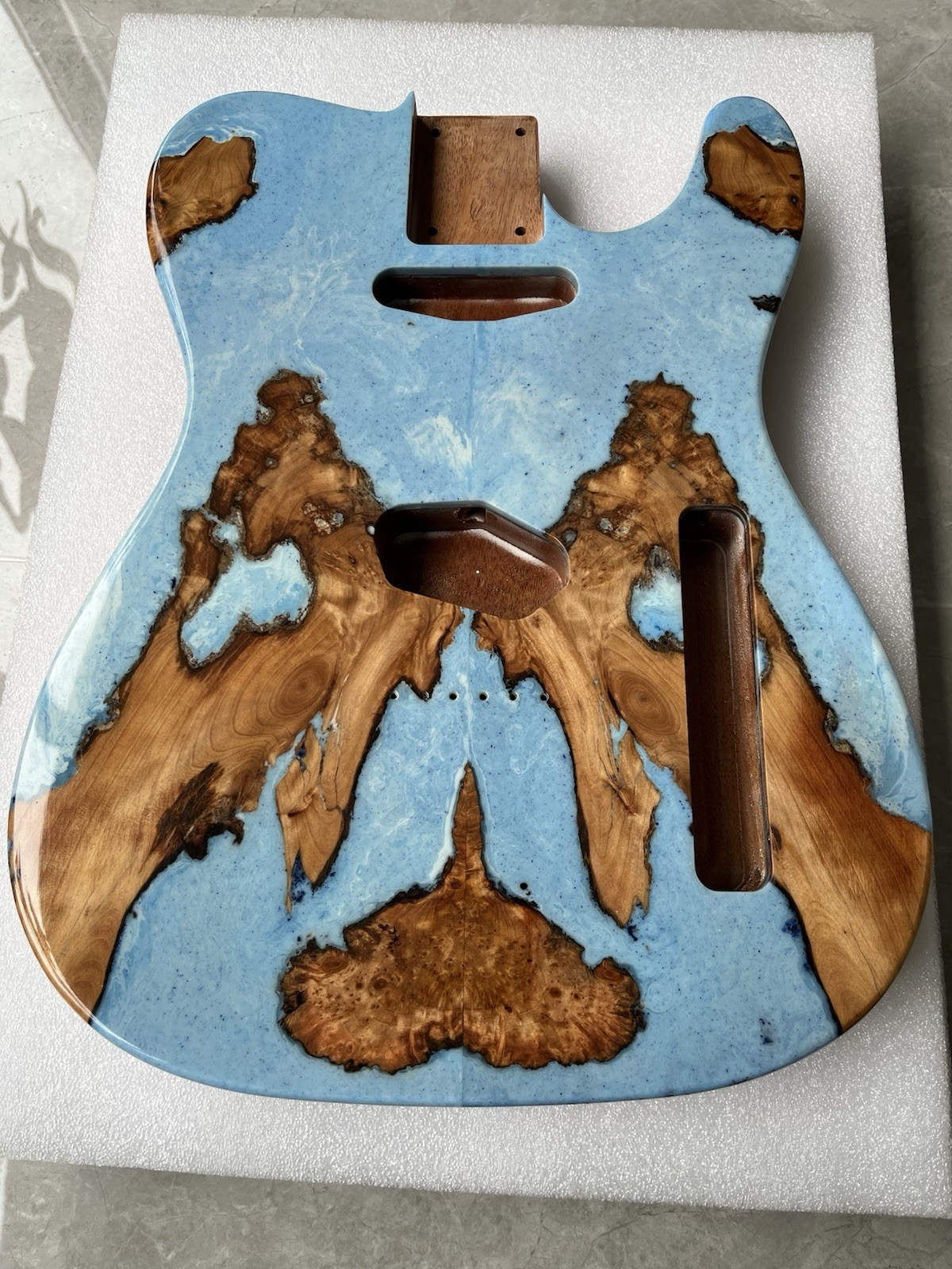 AAAAA Custom Burl Wood Epoxy Guitar Body Blue Mahogany