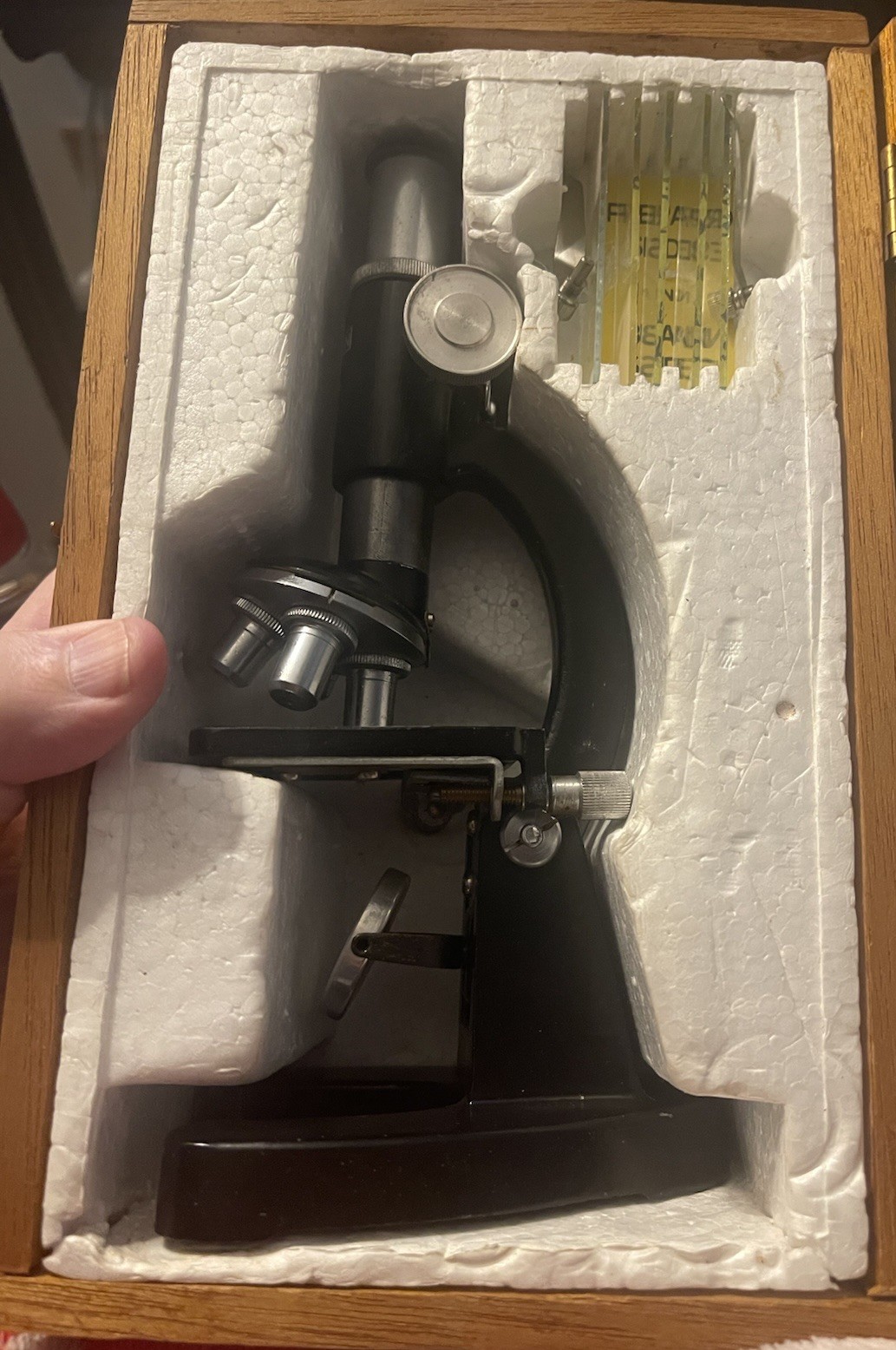 VTG Milben Microscope In Wooden Case 100X By 750X
