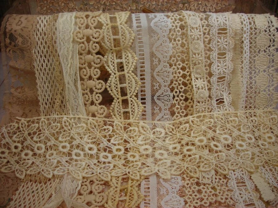 Vintage Lace Pieces Junk Journal Embellishments slow stitch Mixed Media Grab Bag