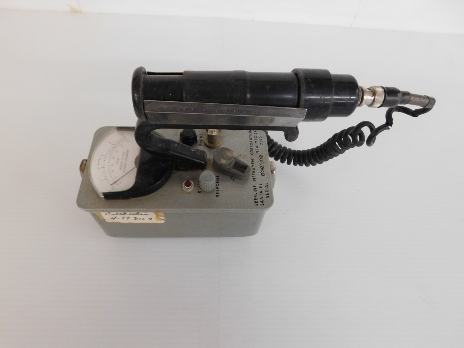 EBERLINE INSTRUMENT CORP MODEL E-120 GEIGER COUNTER (LKP152)