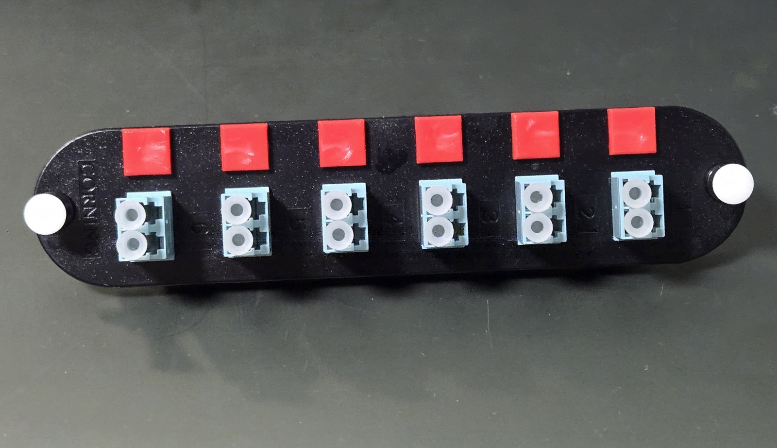 Corning CCH-CP12-E4 Patch Panel,6 LC Duplex 10Gig Aqua OM3/OM4 Adapters Open Box
