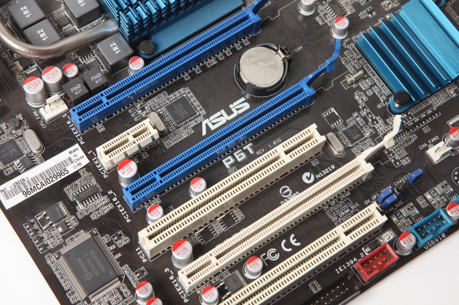 Asus P6T Motherboard LGA1366 DDR3 ATX Intel Core i7 920 2.66GHz 3GB RAM
