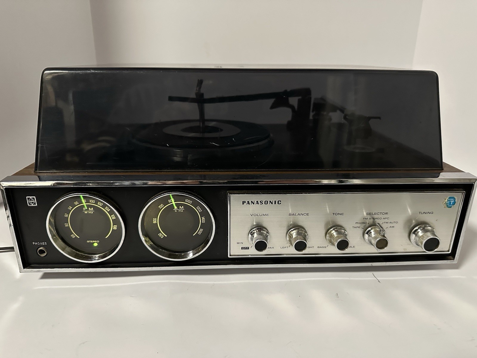 Panasonic SD-84 Stereo Music Center Turntable AM FM Receiver Wood 1970s
