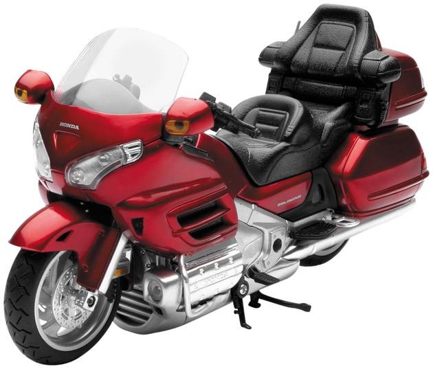 New Ray Toys 1:12 Scale Motorcycle 2010 of Honda GL1800 Gold Wing
