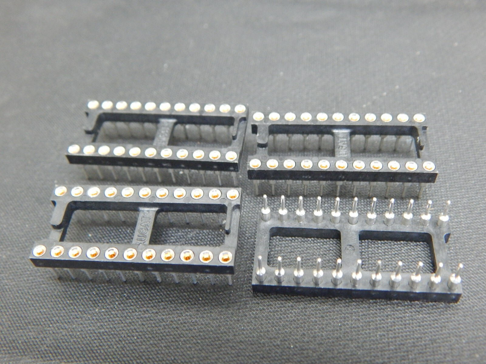 AUGAT 822-AG11D MACHINED PIN 24 PIN DIP SOCKET  - LOT OF 4 - USA FAST SHIP