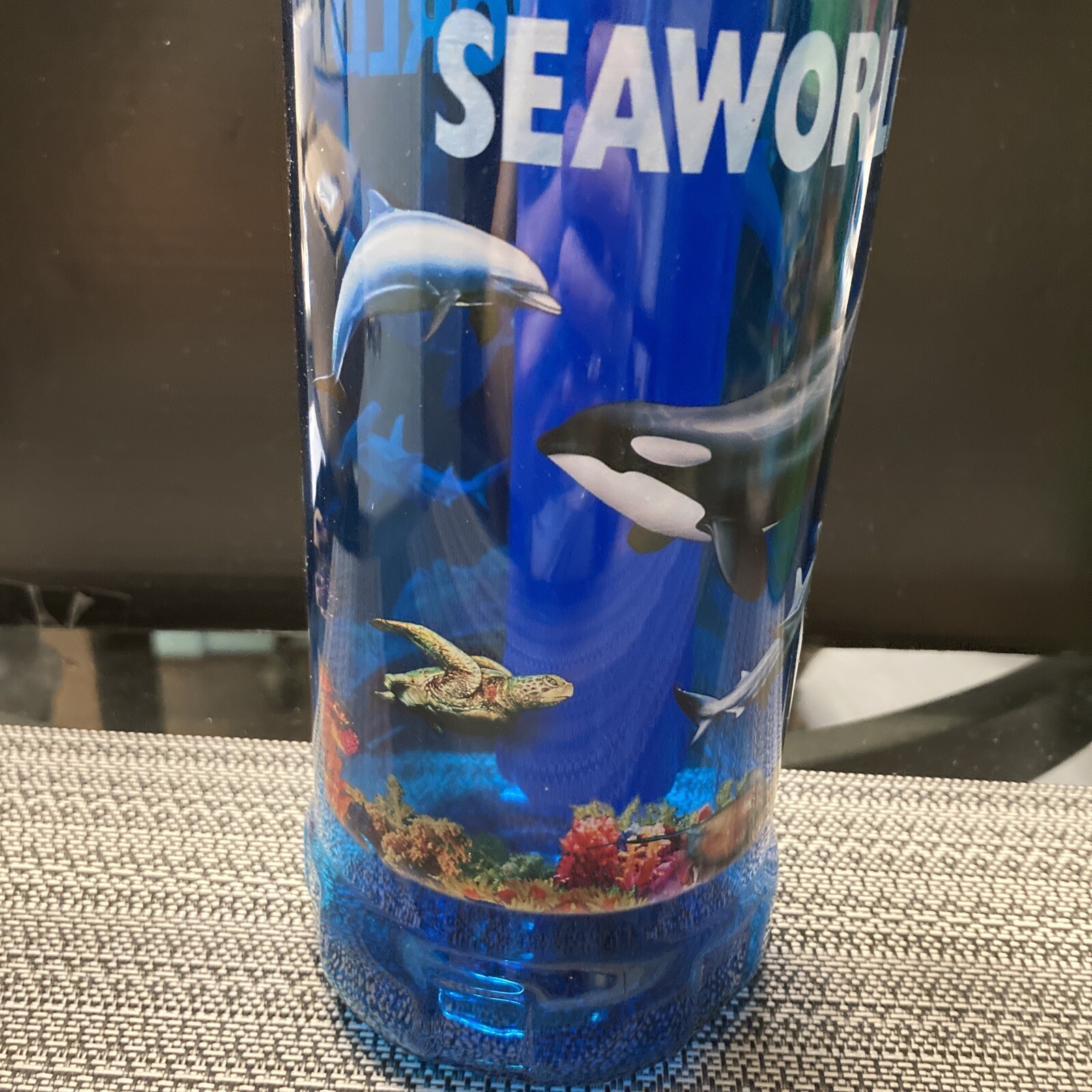 LOT OF 4 DISNEY, UNIVERSAL,SEAWORLD, GATORLAND CUPS REALLY NICE!!!!