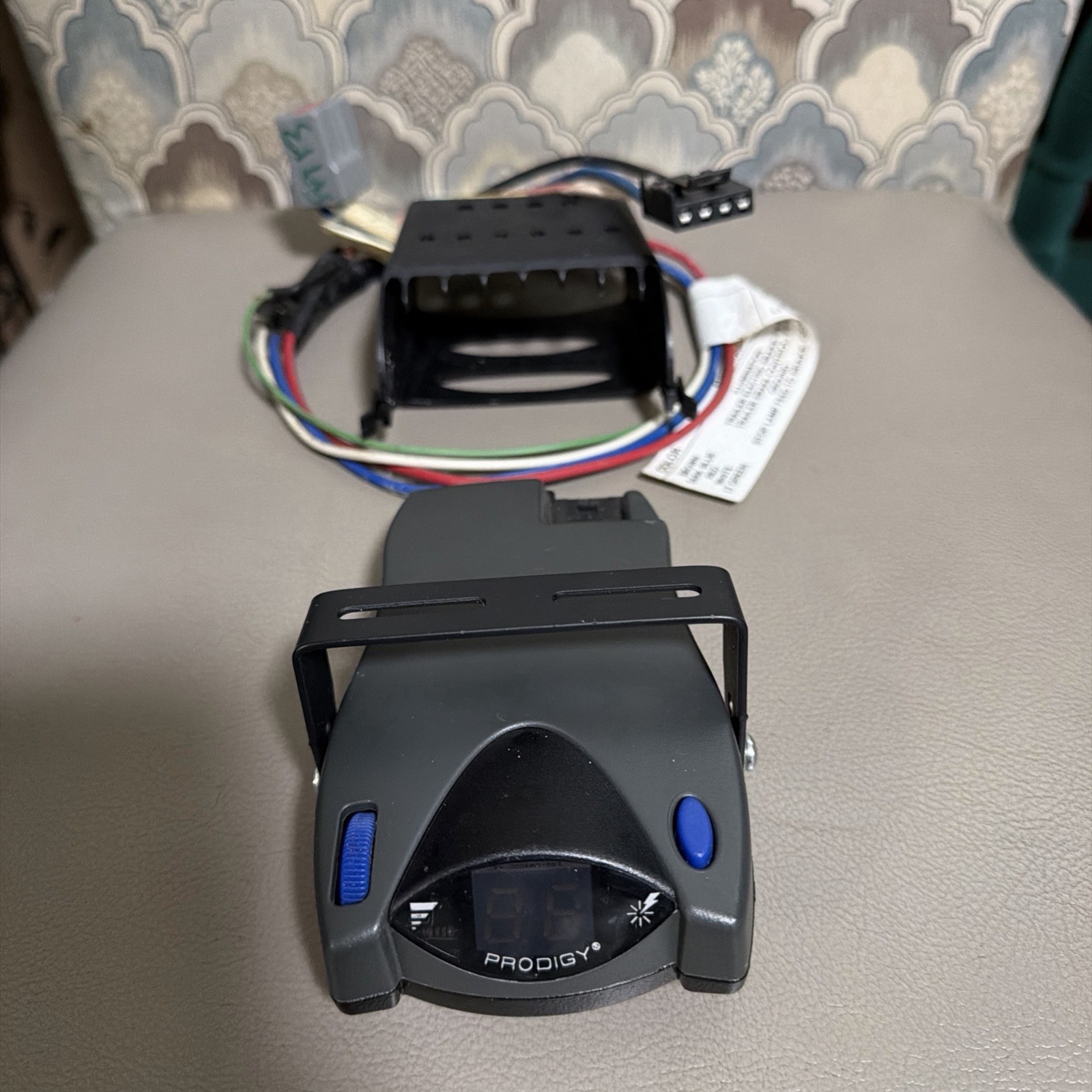 Prodigy Electronic Trailer  Brake Control With Harness And Wiring