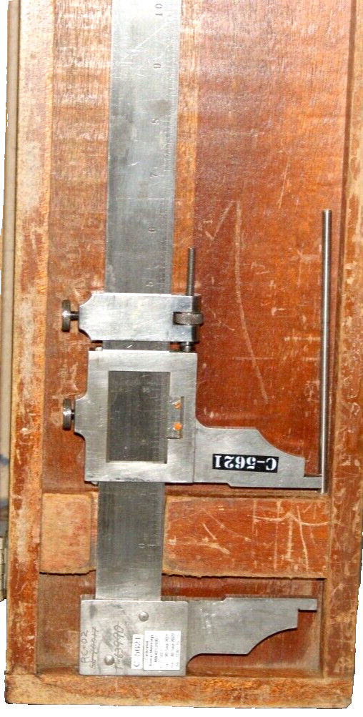 L.S. STARRET CO. no. 122 48” Vernier Caliper In Wooden Case