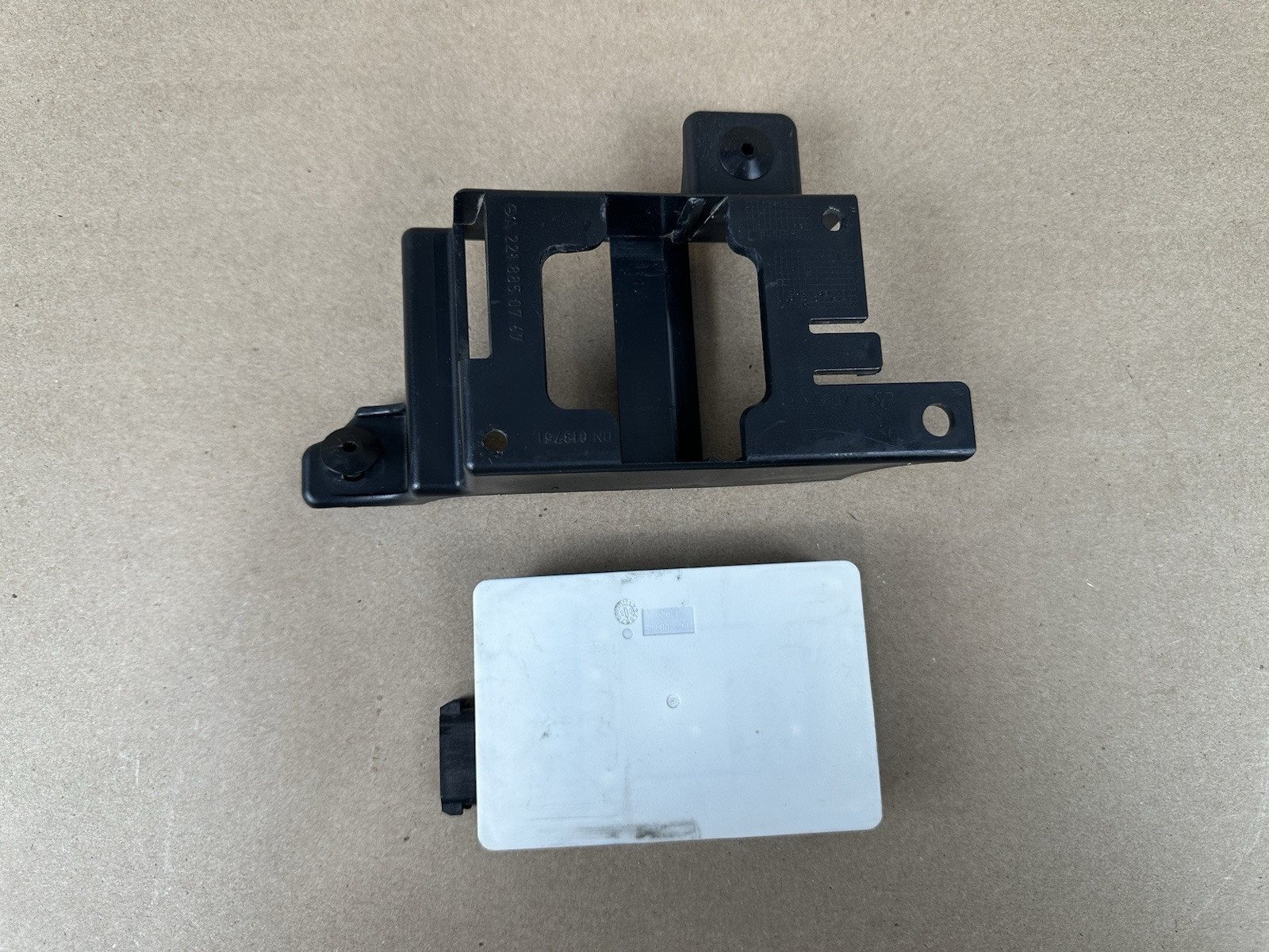 Mercedes W221 W216 S550 CL600 Front bumper Blind Spot Radar Sensor A0025409117