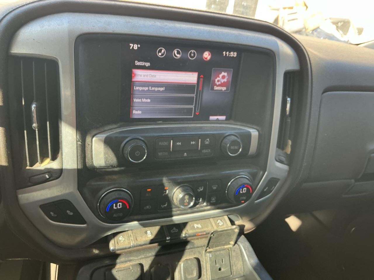 SIERRA150 2015 Glove Box 4976354