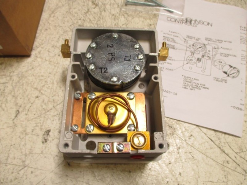 JOHNSON CONT P-8000-6 PRESSURE CONTROLER NSMP