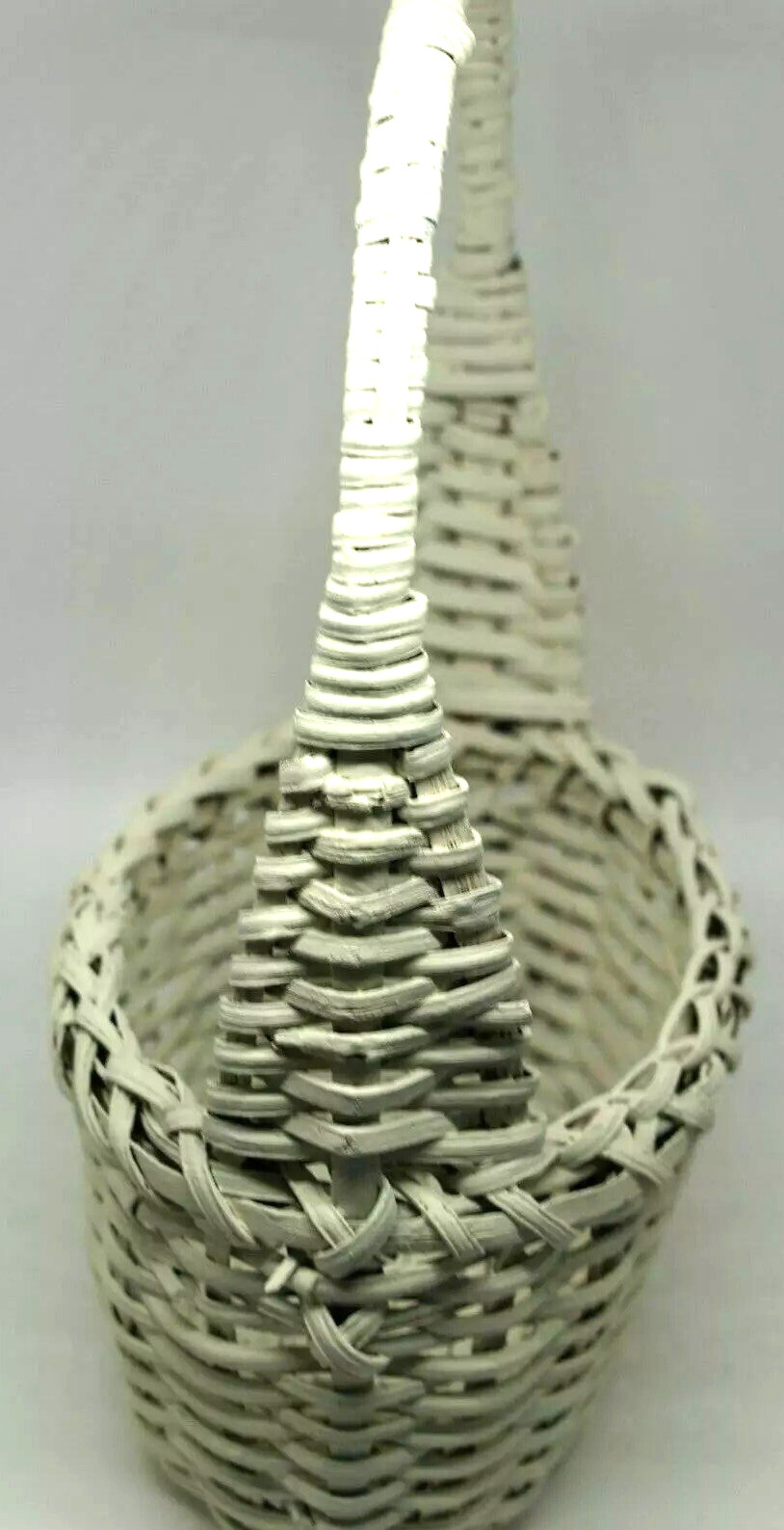 Vintage Basket Updated With White Chalk Paint-Easter Oval With Handle