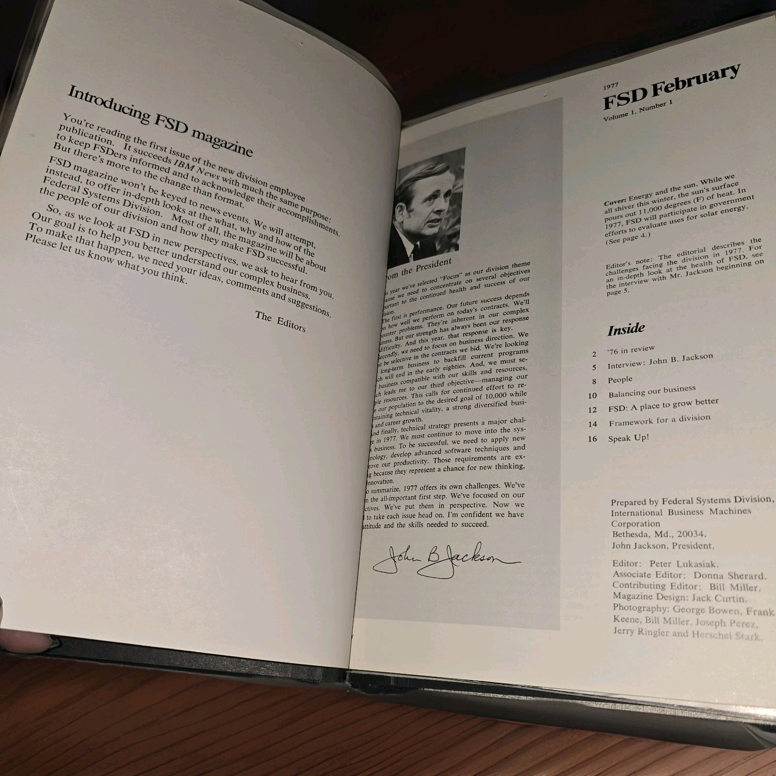 1970's IBM FSD Employee Publication Magazine Ephemera In ELBE Spring Binder VTG