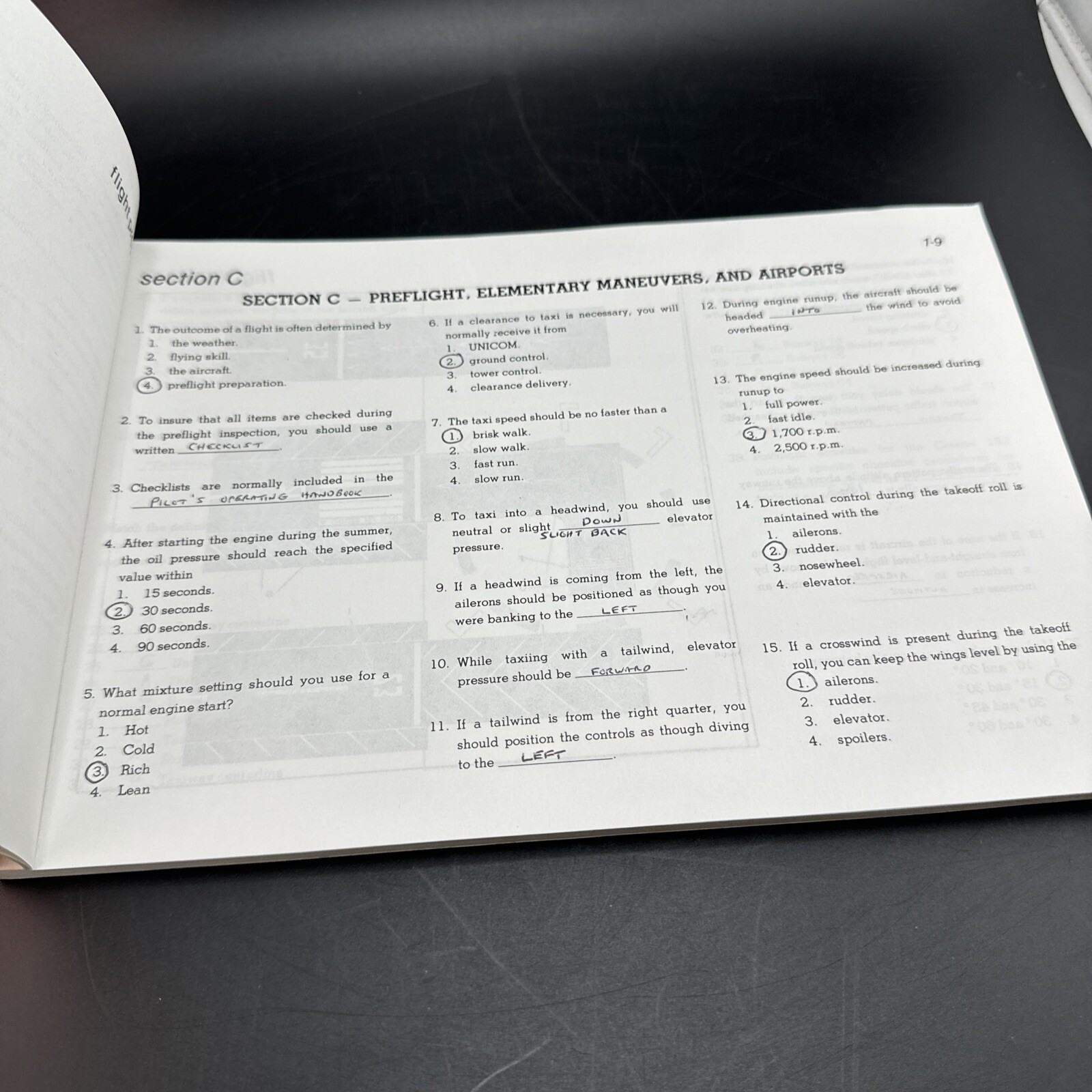 Cessna Pilot Centre, Private Pilot Workbook 1985 (J4)
