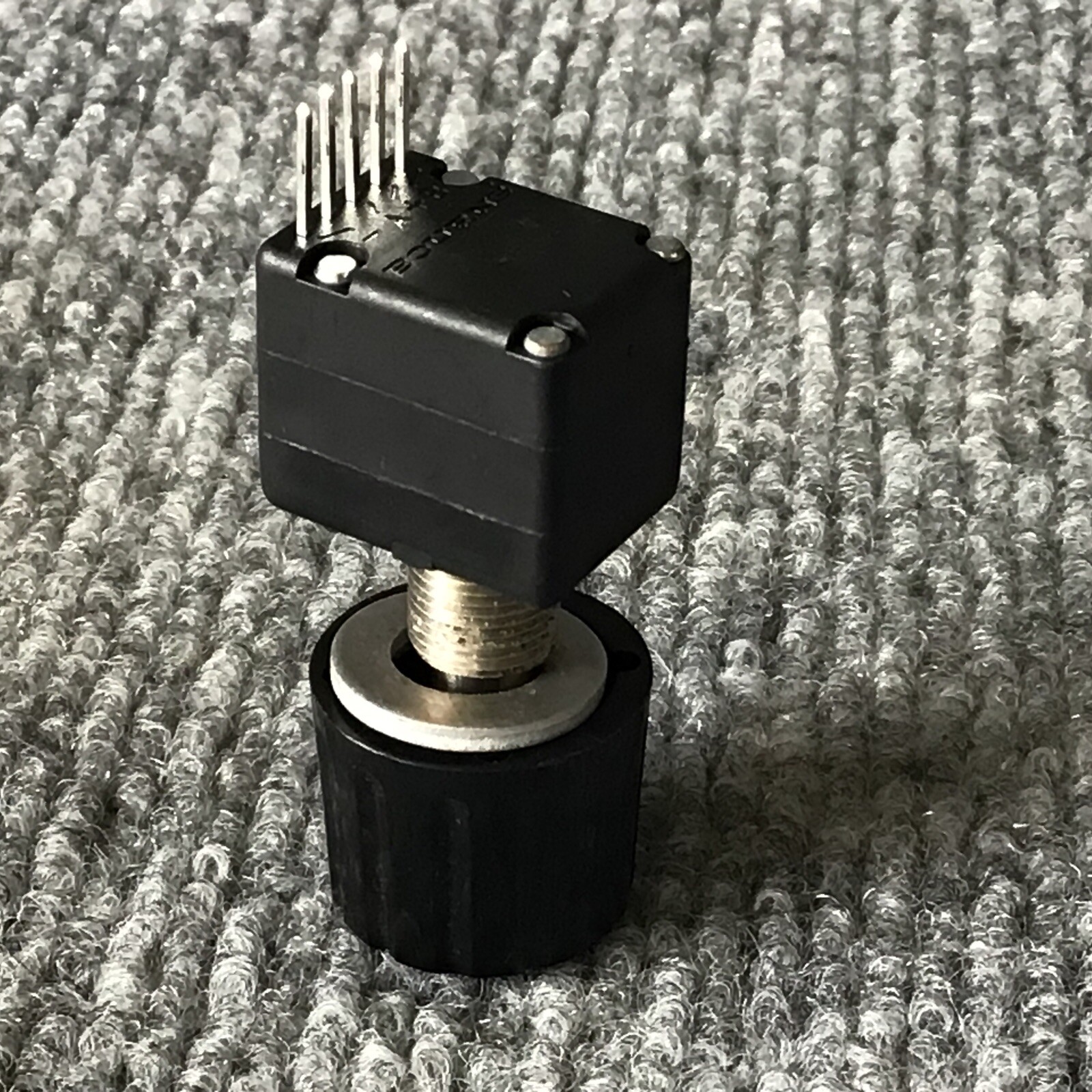 Bourns ENA1D-B20-L00128 Incremental Optical Encoder Used