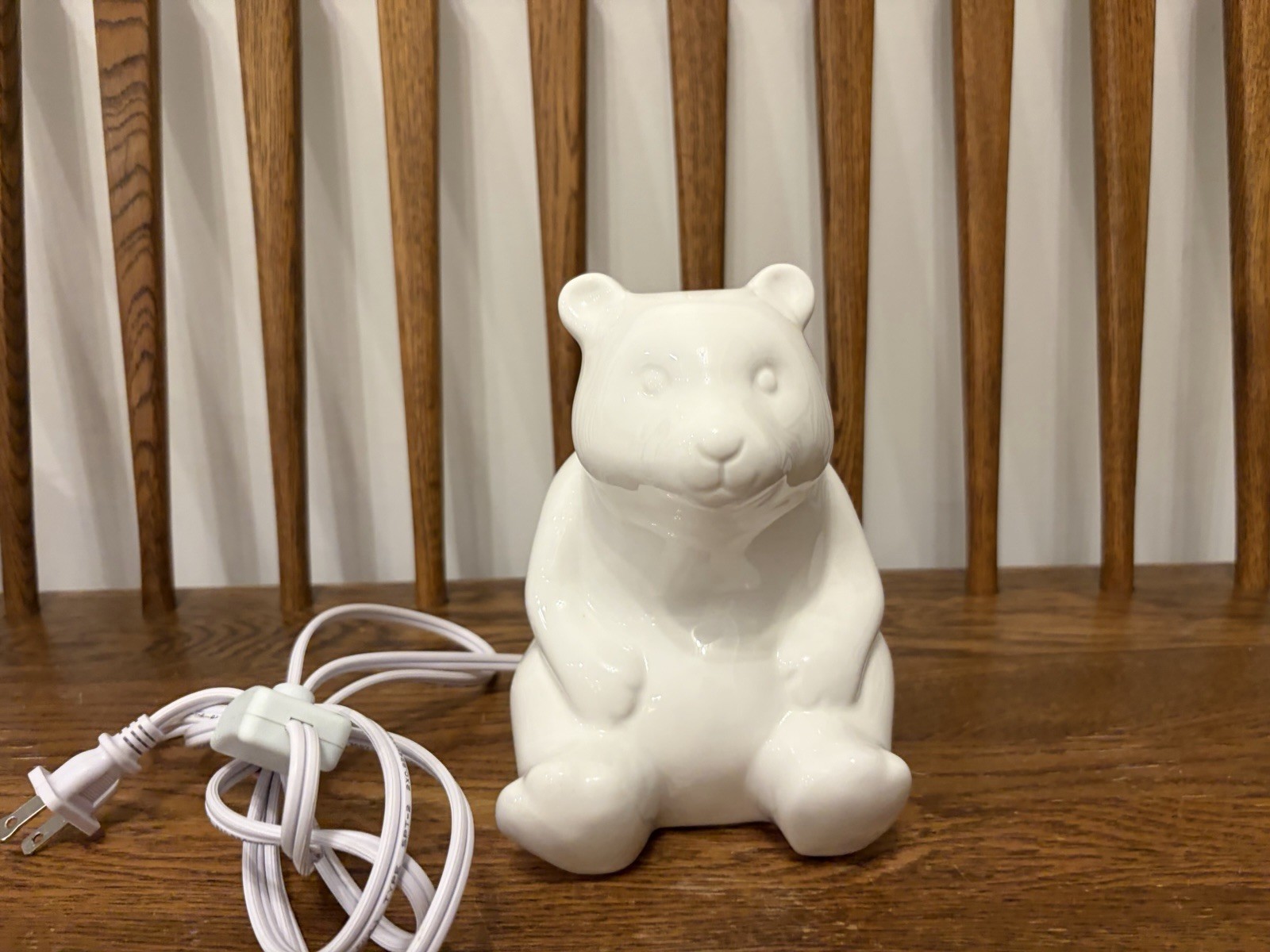 Target Ceramic White Sitting Bear Nightlight Lamp Kids Woodland Decor