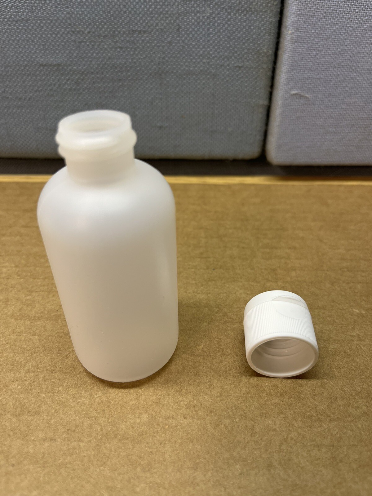 50 pack- 2oz (60mL) Plastic Boston Round Squeeze Bottles (With Caps) GOOD QUALIT