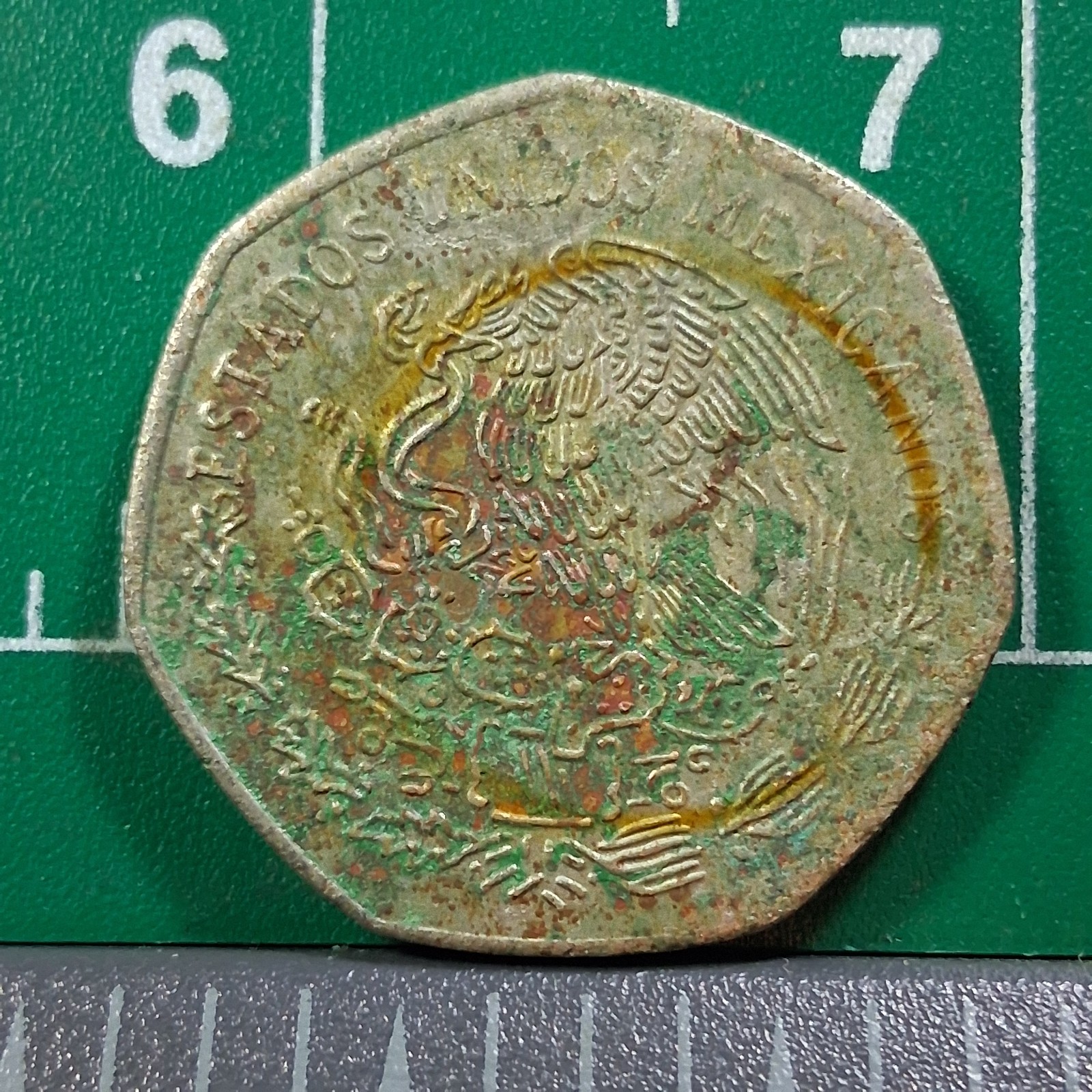 1981 Mexico Coat of Arms / Miguel Hidalgo Y Costilla 10 Peos Currency Coin